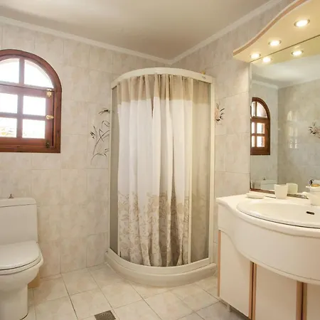 Bel Air Villa *